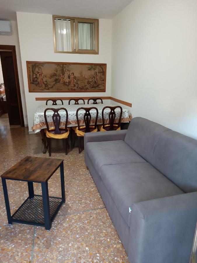 Hortis Apartment, 5 Persone, 2 Camere, Balcone, Metro C E Tram Per Il Centro Rome Exterior photo